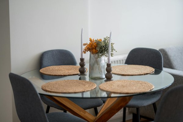 Quels sont les meilleurs équipements pour faciliter l'entretien des grandes piscines ?